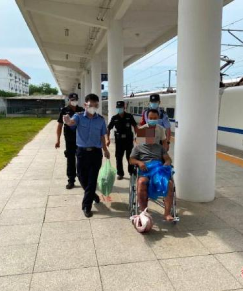 南宁烧伤夫妻事件视频最新报道