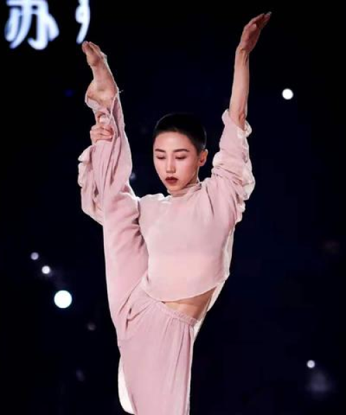 舞蹈评委语录简短励志